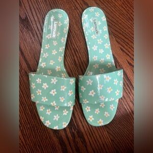 Larroude Ivy Slip-on Sandals in Floral Mint/Green size 10